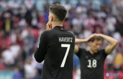 踢球者：哈弗茨和戈森斯将伤愈复出，全队25人前往冰岛