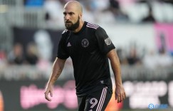 伊瓜因：不认为会在迈阿密国际与梅西相遇，明年我可能选择退役