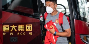 粤媒：广州队将由预备队主帅刘智宇带队踢足协杯，以年轻球员为主
