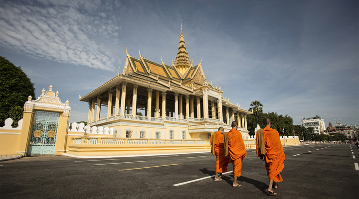中国新冠疫苗今日抵达 柬埔寨旅游业者如释重负