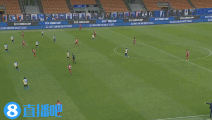 进球大战预定！哲科直塞助攻，姆希塔良劲射破门扳回一球
