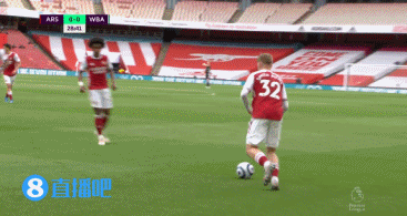 萨卡传中，助攻史密斯罗门前凌空劲射先拔头筹