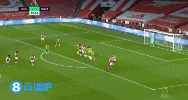 终于来了！威廉任意球破门收获枪手生涯首球，花费37场比赛