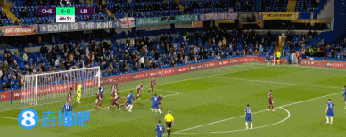 蓝军领先！AZP头球摆渡，吕迪格撞射破门
