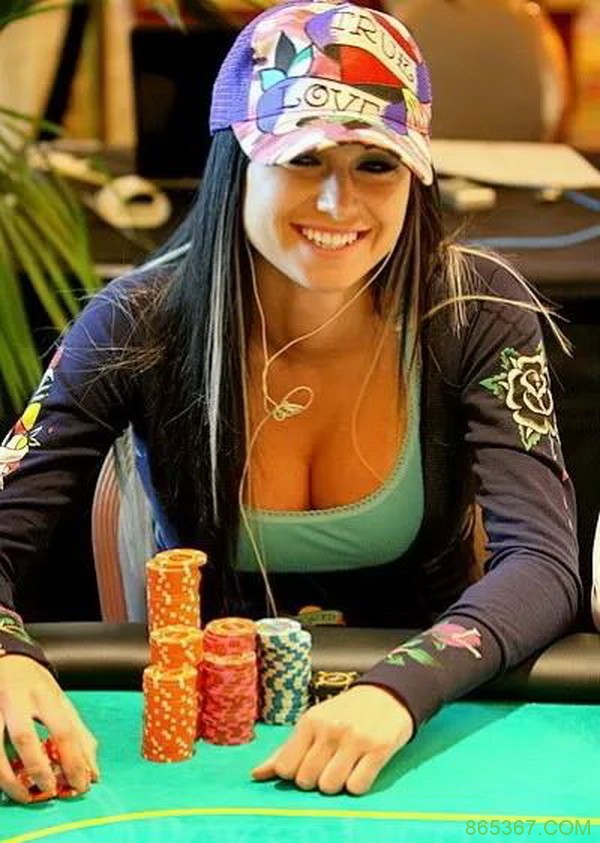 "女性电竞 "慈善扑克赛将于3月25日-26日举办