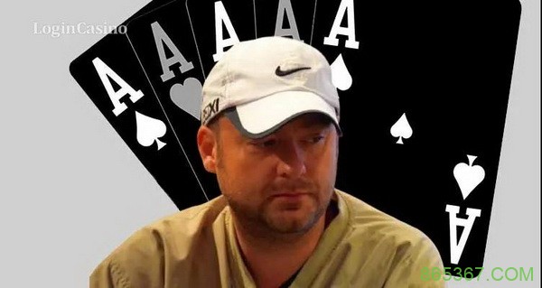 德州扑克这老哥在比赛中准确预测出五张公共牌!
