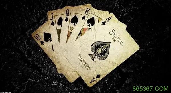 德州扑克最适合在牌桌上讨论的8大话题