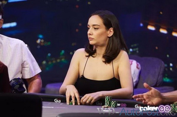 《深夜德州》精彩牌局：美女玩垃圾牌 27偷鸡赢大底池！