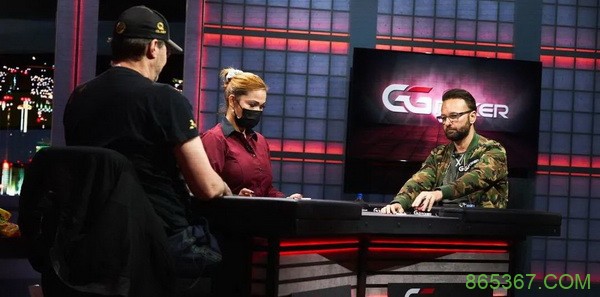 Phil Hellmuth再次击败丹牛!绝命诈唬锁定胜利!