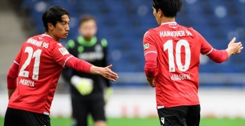 ?原口元气梅开二度，室屋成一助，汉诺威从0-3到3-3