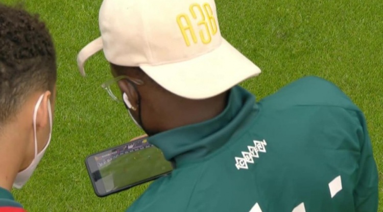 多特绝杀莱比锡,拜仁众将赛前在手机上目睹自己夺冠