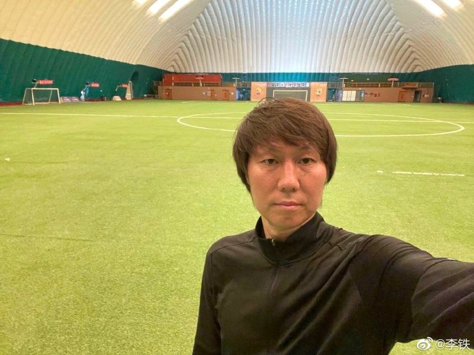 李铁再晒晨跑数据：56分钟12公里，每次进步一点点