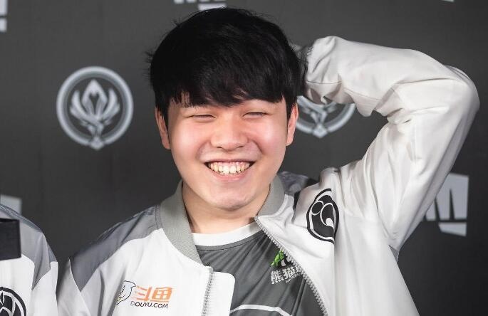 Rookie：只要不是骂我的，别人吵架我就看得很开心