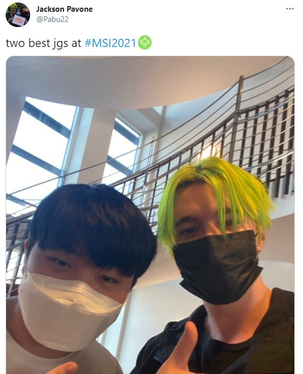 PGG打野PABU晒与Canyon合照：本届MSI两个最强的打野