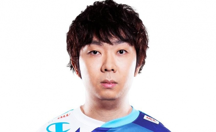 DFM辅助Kazu更推:将第六次退役回归教练席 感谢粉丝的支持