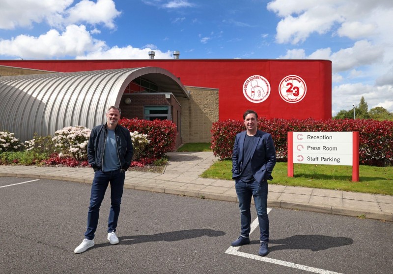 卡拉格和福勒收购梅尔伍德基地,将用它来培养足球领域的专业人才