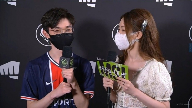 赛后采访PSG.Doggo:希望这个状态保持下去进到决赛