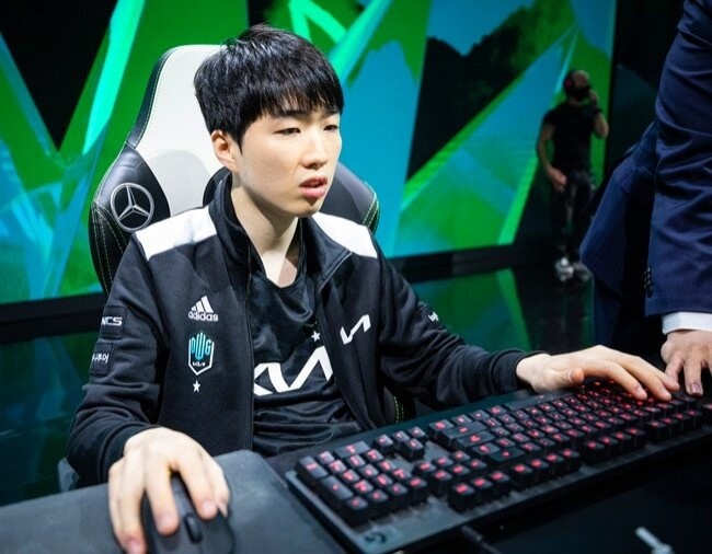 Ghost:BeryL被开是因为没优势急了 就算失利还是认为RNG很强