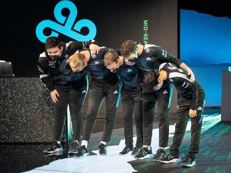 LCS官推:C9以3胜7负的记录结束了他们的MSI之旅