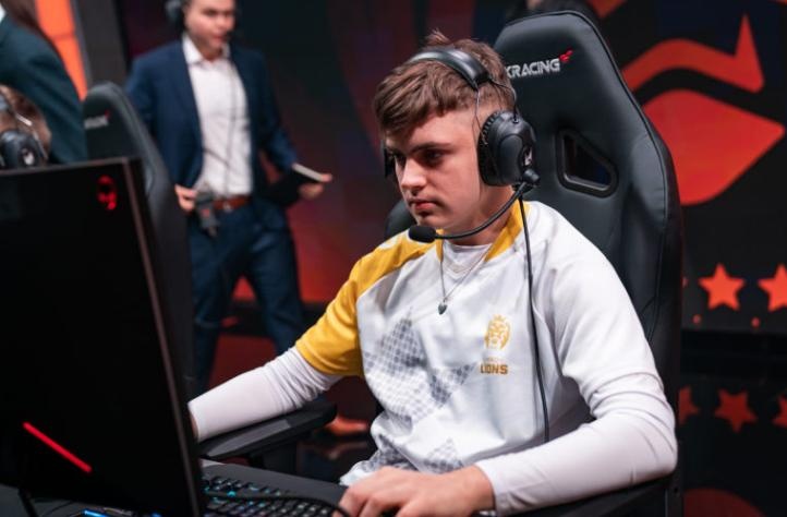 友好的祝福？MAD.Carzzy：Gala和Xiaohu跟我说明天我们会赢DK