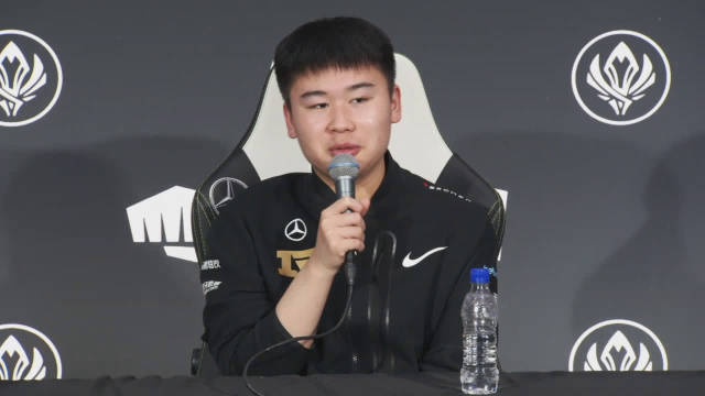 RNG赛后群访 Cryin:决赛不管对到谁我希望自己能发挥的好一点