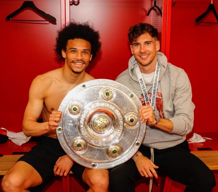 【社交秀】赛季的回报——我们是冠军,我们回来了