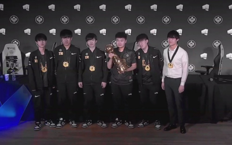 RNG赛后群访、Xiaohu:LPL像我们RNG这么强的还有很多