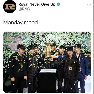 RNG官推发文庆祝夺冠 G2回复:我们也体验过那种感觉