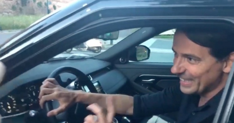 会留在拉齐奥吗?小因扎吉笑着回答:等等看吧