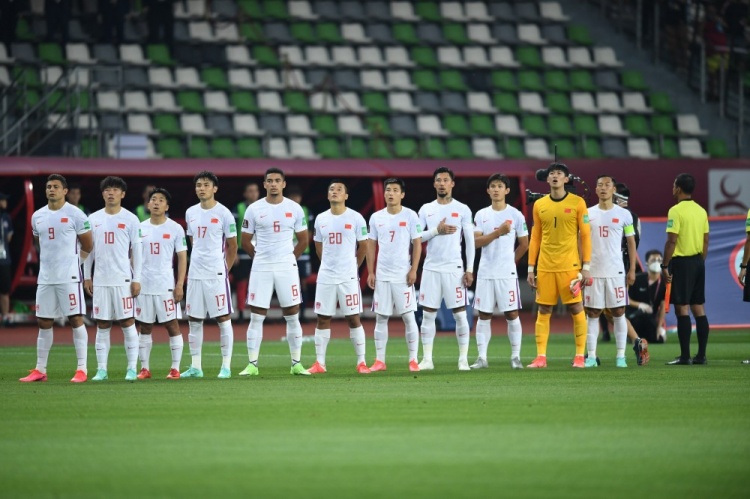 媒体人热议国足7-0战胜关岛：一个好的开始！