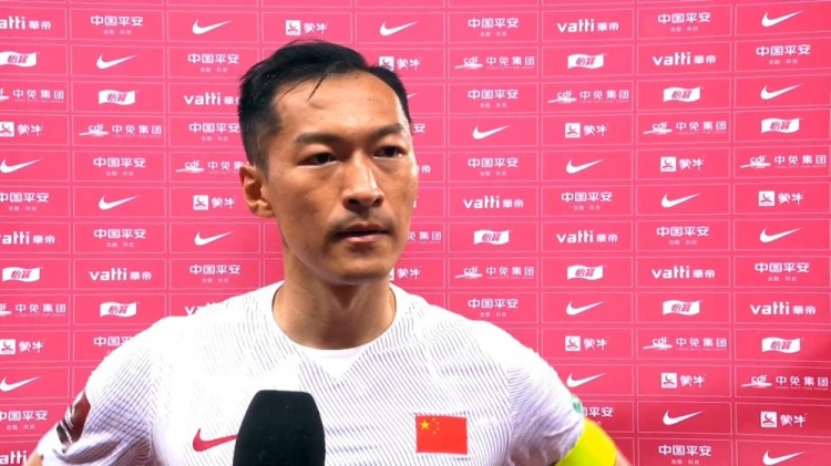 吴曦：有些机会没把握住 球队现在非常团结