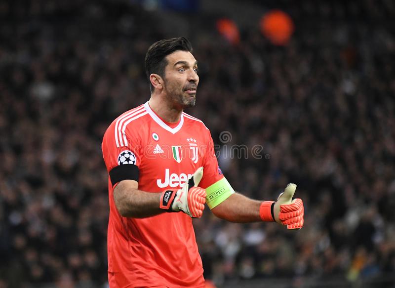 布冯告别尤文：天下无不散筵席，我在这里写下了我的故事