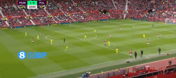 帅炸了！！卡瓦尼超远距离吊射破门，B费脚后跟助攻