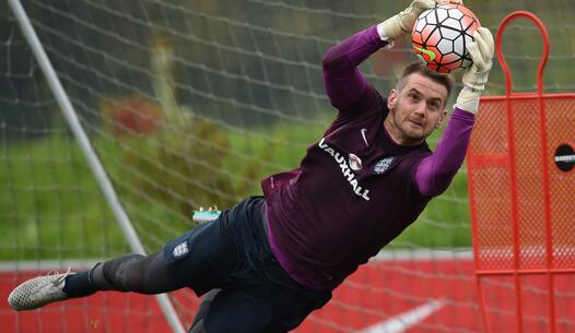 维拉官方确认汤姆-希顿离队,此前英媒称他将夏窗加盟曼联