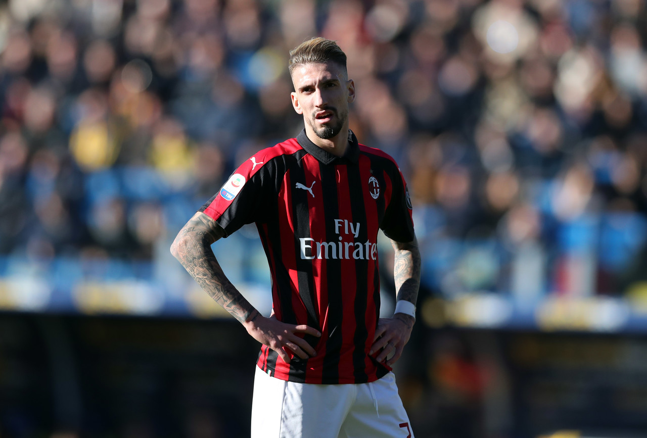 记者:卡斯蒂列霍想要离队;米兰正在寻求更具攻击性的右翼