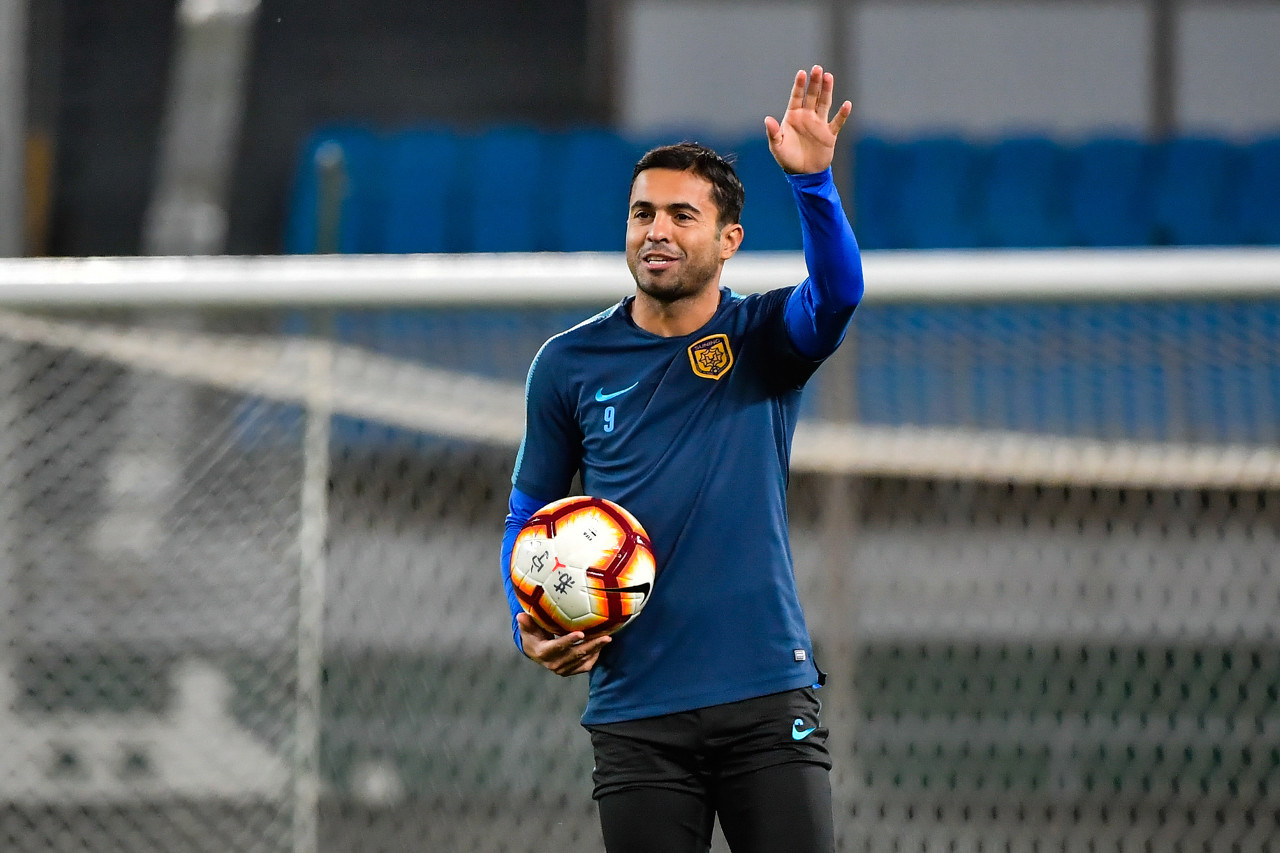 埃德尔:我的偶像一直是克雷斯波,现在很高兴在他麾下踢球