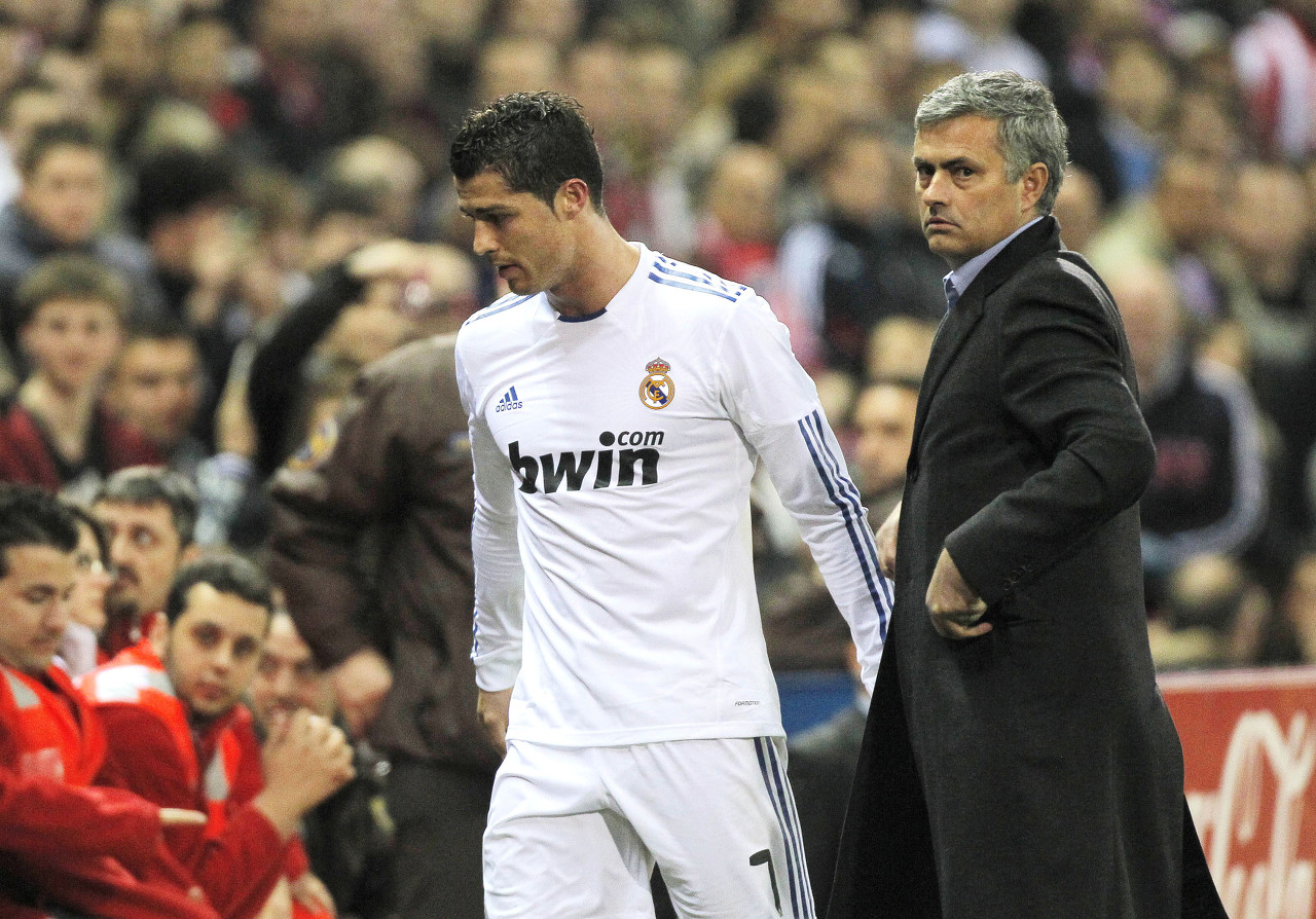 意媒：穆里尼奥致电C罗，建议后者加盟罗马