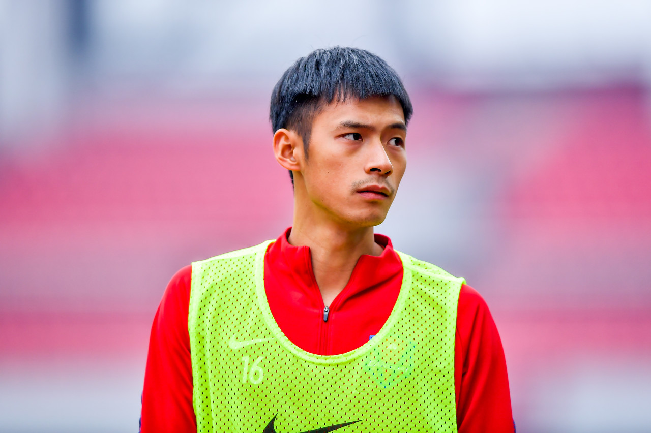 王维成谈讨薪:权益没保障只能发声 工资表签字因球员是弱势群体