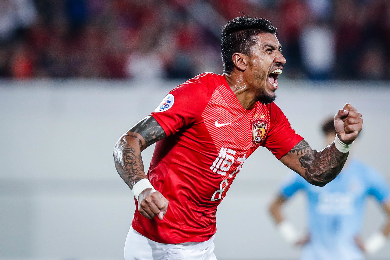 沪媒：保利尼奥已向俱乐部摊牌，卡纳瓦罗可能也想走