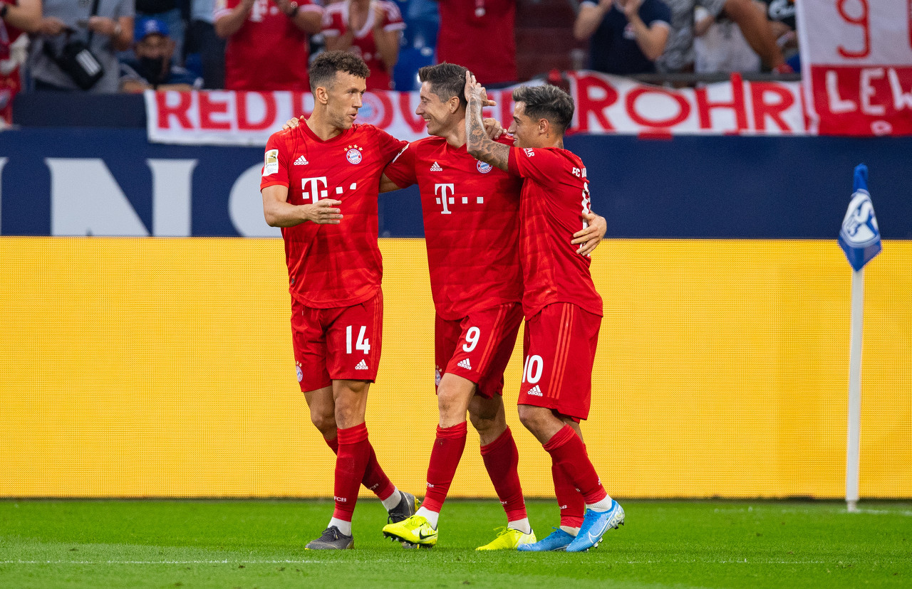 天空:切尔西已经联系莱万经纪人,但球员今夏留队可能性最大