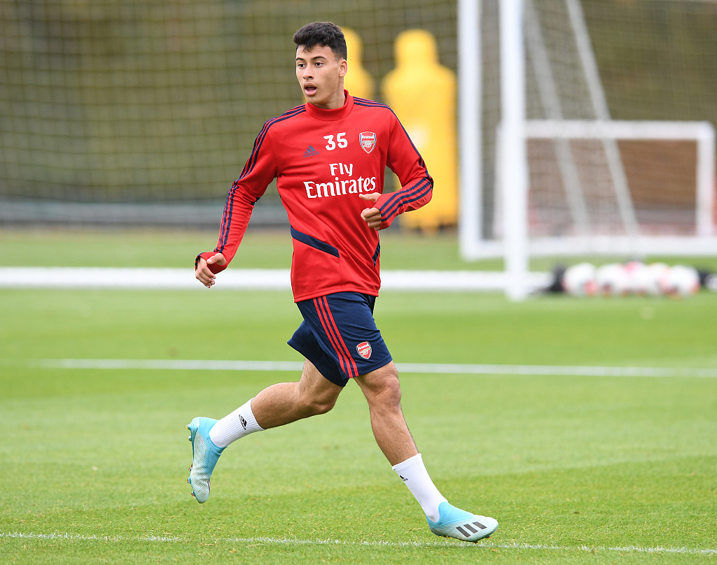 在有U19球员破门的英超联赛中，阿森纳60场全部不败