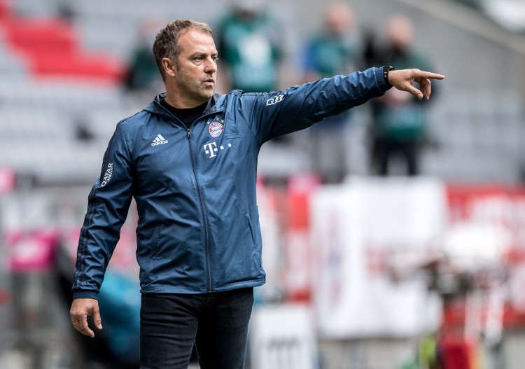 跟队记者:巴萨曾联系弗里克,但后者已决定去德国国家队