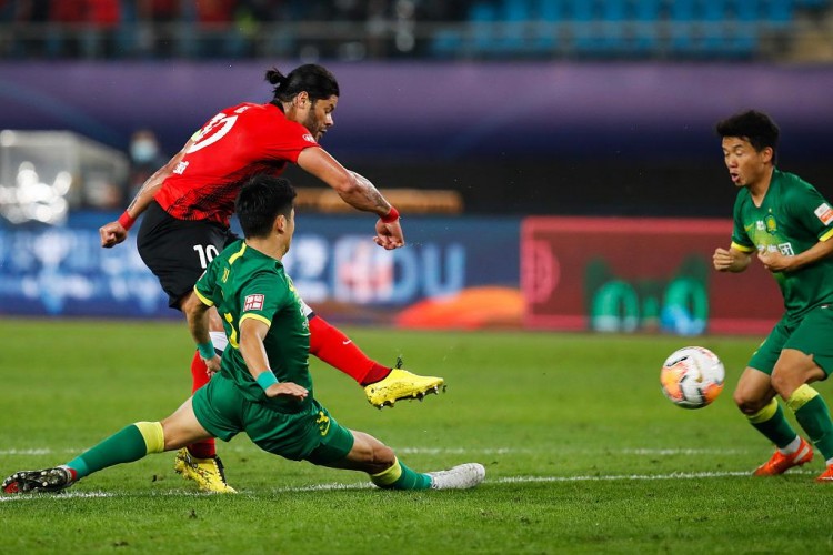 鲁媒:大牌外援外教正在流失,如何留住球迷是中超一大问题