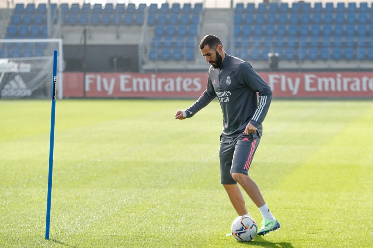 金斯利-科曼：所有球迷都乐于看到本泽马回归 很期待与他结识