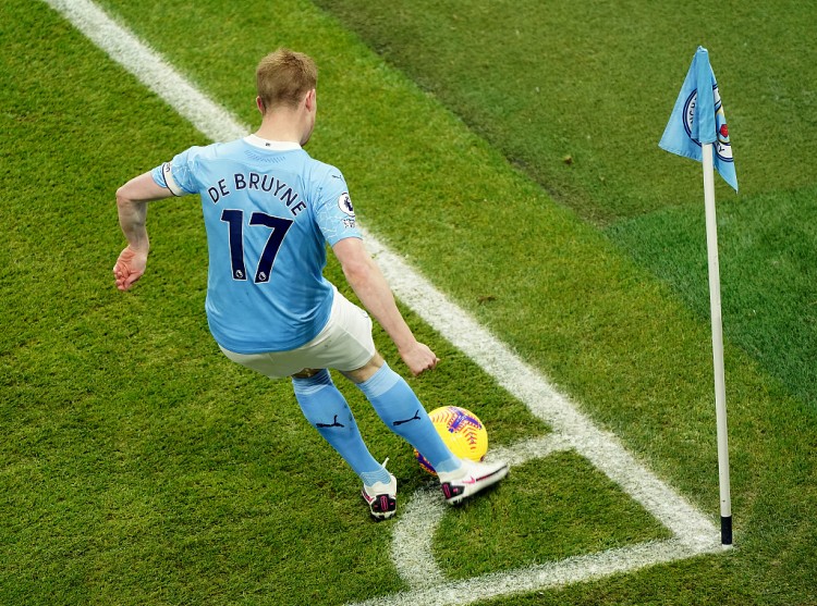 凯恩：德布劳内的传球是前锋的梦想，是我见过的最好的