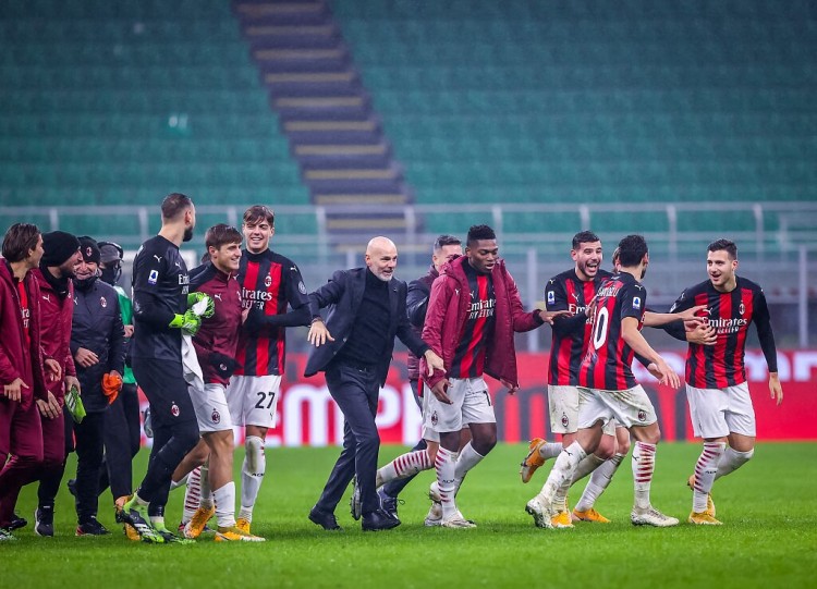 AC米兰本赛季联赛客场取胜15场，平意甲单赛季客场赢球场次纪录