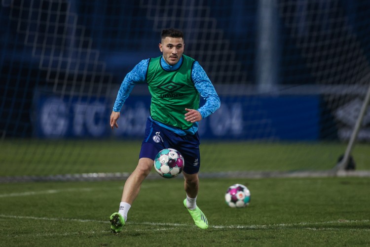 英媒：科拉希纳茨今夏预计将离开阿森纳，沙尔克和拉齐奥有意