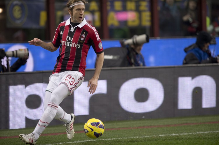 安布：效力米兰必须要有勇气和个性，以及强大的内心