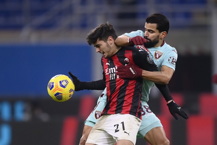 意媒:米兰想续租迪亚斯,但需等皇马主帅确认后再与之谈判