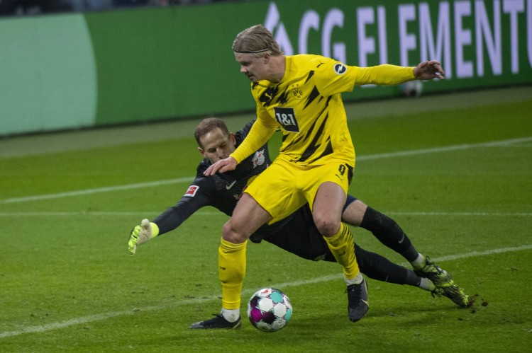 瓦茨克:对拉伊奥拉巡游我不生气,哈兰德迟早会离开但不是现在